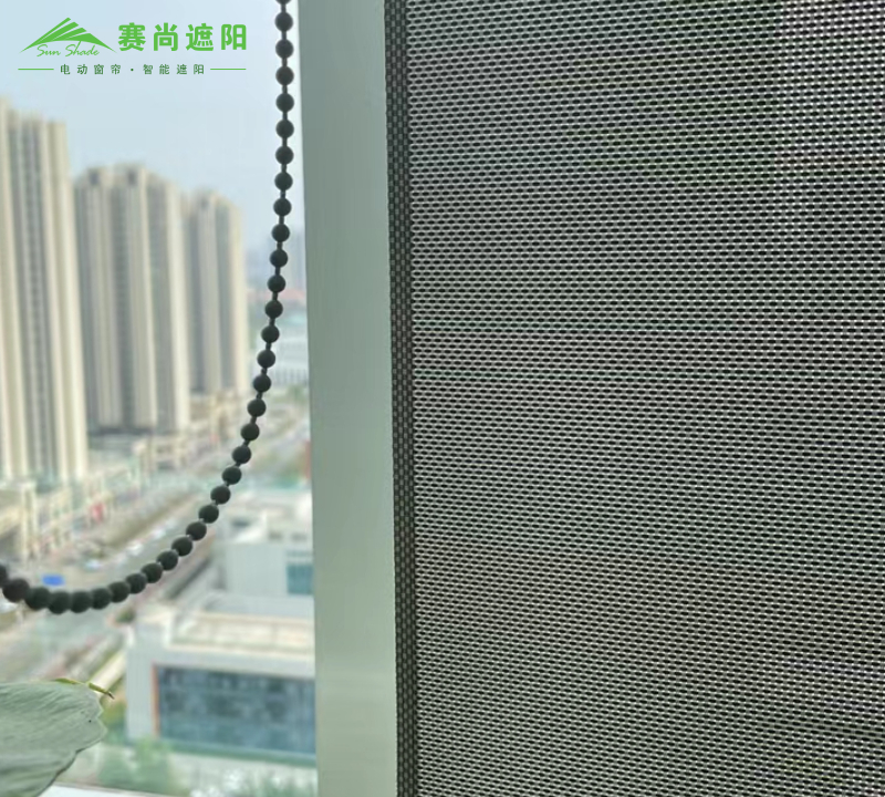 圖示:側(cè)邊封邊細(xì)節(jié)圖(拍攝人:李磊) 圖示:側(cè)邊封邊細(xì)節(jié)圖(拍攝人:李磊)